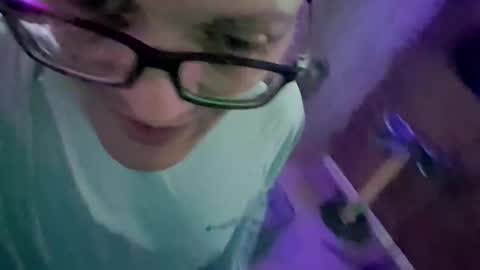 chronicvibez online show from March 30, 12:33 am