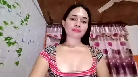 Ur Suraya22 online show from December 22, 2:13 pm