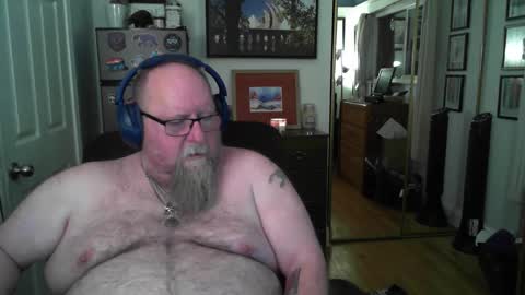 Chubby online show from December 14, 2:33 am