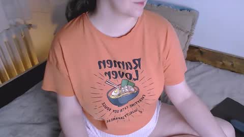 Maia online show from May 14, 7:23 pm