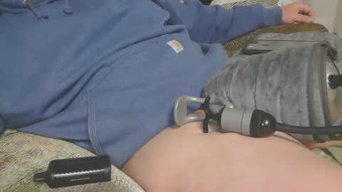 Chubbypumper online show from December 10, 2:27 am