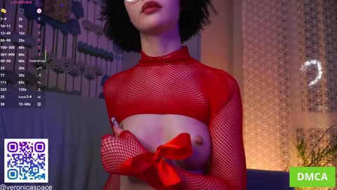   L  online show from March 8, 2:04 am