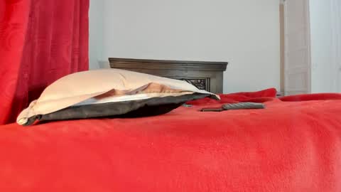 Snapshot of cindy__gray chatting on February 8, 10:51 pm CINDY online show from February 8, 10:51 pm