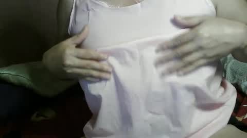 Snapshot of cindy_hot23 chatting on January 16, 11:06 pm cindy_hot23 online show from January 16, 11:06 pm