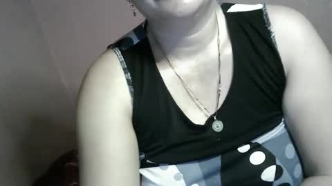 Snapshot of cindy_hot23 chatting on January 25, 11:00 pm cindy_hot23 online show from January 25, 11:00 pm