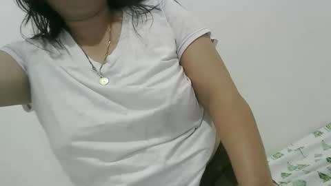 Snapshot of cindy_hot23 chatting on October 26, 12:33 am cindy_hot23 online show from October 26, 12:33 am