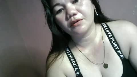Snapshot of cindy_hot23 chatting on February 12, 11:20 pm cindy_hot23 online show from February 12, 11:20 pm