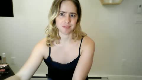 Snapshot of cindyfitness chatting on October 25, 10:54 pm cindyfitness online show from October 25, 10:54 pm