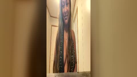 Cinnamon online show from June 27, 2:17 am