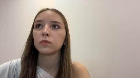 Aurora online show from April 18, 7:07 pm