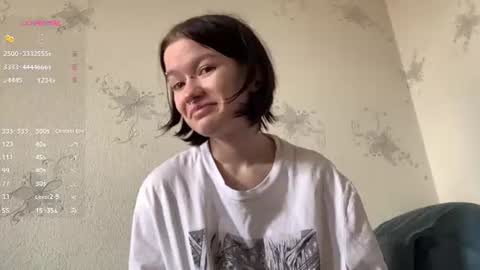 ciraplutt online show from June 17, 11:37 am