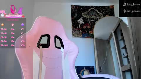 Paulina online show from December 13, 8:59 pm