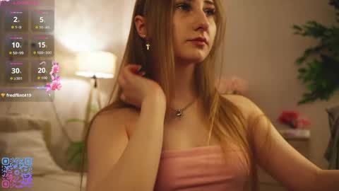 Little Amy online show from April 27, 1:19 pm