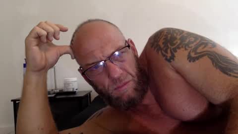 . online show from February 7, 10:30 pm