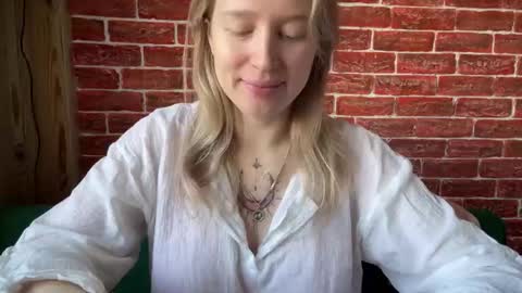 citrusblissss online show from October 14, 2:14 am