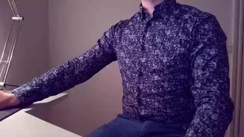 clamshive7 online show from January 12, 4:58 pm