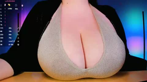 Clara  online show from March 5, 10:10 pm