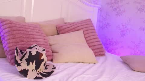 ClaraHazel online show from October 31, 7:09 am