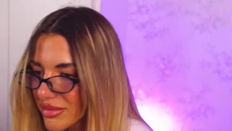 ClaraHazel online show from October 20, 3:55 am