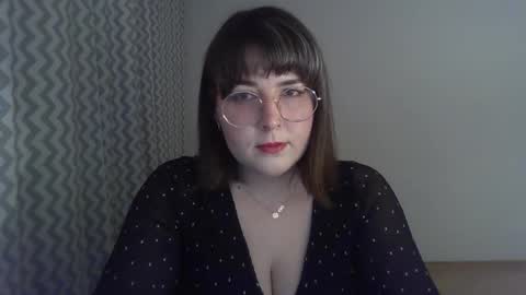 Clara online show from March 5, 6:50 pm