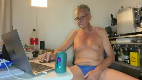 claramigger online show from June 24, 5:42 pm
