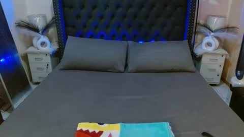 Snapshot of clarathewarrior chatting on October 28, 5:08 am clara online show from October 28, 5:08 am
