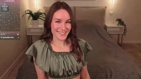 Claire online show from December 3, 2:18 pm