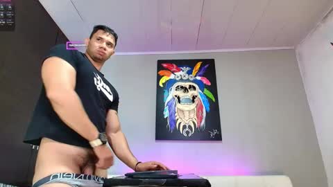 Snapshot of clark__ken chatting on February 26, 3:10 pm Juanpaindependent model online show from February 26, 3:10 pm