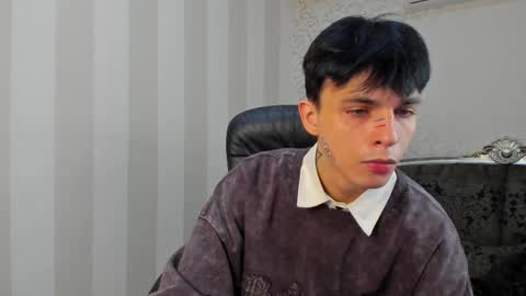 Clark online show from February 22, 9:06 pm