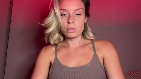 claudia_loves_u online show from September 12, 2:13 am