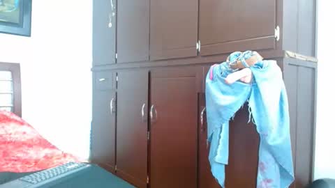 claudiaa_broke online show from March 29, 2:35 am