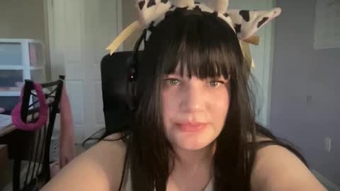 clementinethemilkmaid online show from March 3, 9:22 pm