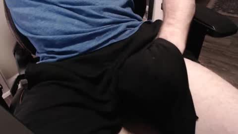 CliqueClique online show from February 1, 7:38 am