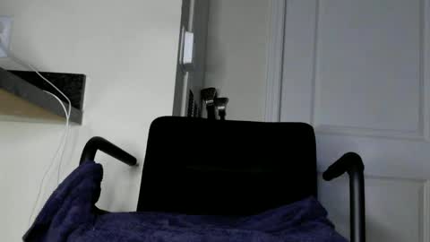 instayour big commander online show from December 28, 8:26 am