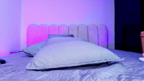 Cloe  Stanfort online show from December 16, 8:15 pm