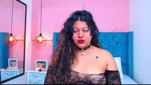 Snapshot of cloestron chatting on October 6, 12:12 pm Cloe Stron online show from October 6, 12:12 pm