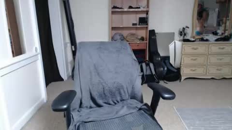 Cloud online show from March 4, 11:35 pm