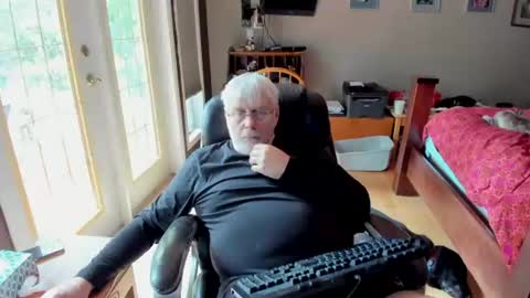 cloudalert62 online show from July 11, 6:44 pm