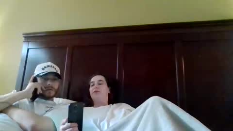 tallhungandcloudy online show from April 19, 4:02 am