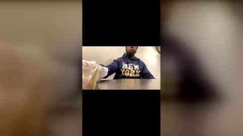 clouvo online show from February 24, 10:57 pm