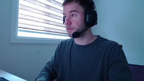 c o f f e e l o u n g e online show from January 19, 4:14 pm