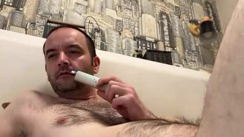 colambus83 online show from April 17, 1:24 pm