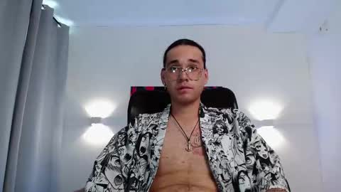 Snapshot of colecruz chatting on October 20, 7:19 pm Cole online show from October 20, 7:19 pm