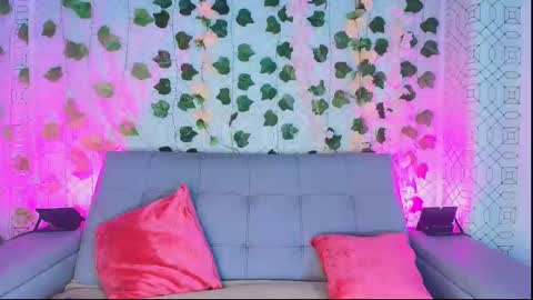 colett online show from September 11, 11:55 am