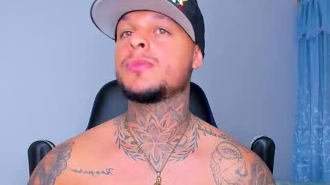 colin_fox1 online show from March 20, 2:38 am