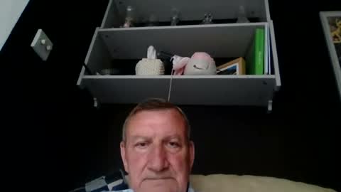 colinbeech online show from June 17, 8:52 am