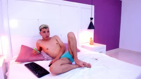 COLLEMAN online show from January 23, 2:28 pm