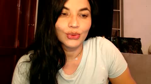 Snapshot of colombi4spice chatting on December 10, 4:13 am viviana online show from December 10, 4:13 am