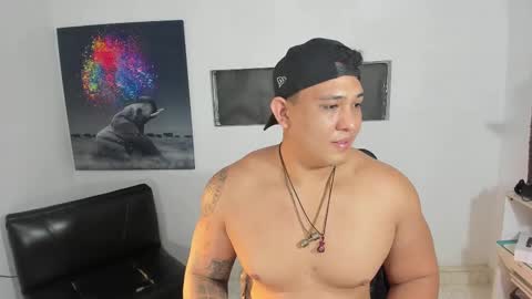 coltonmassif_ online show from February 14, 12:30 am