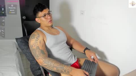 coltonmassif_ online show from October 7, 3:35 am